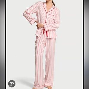 Victoria's Secret Flannel Long Pajama Set
